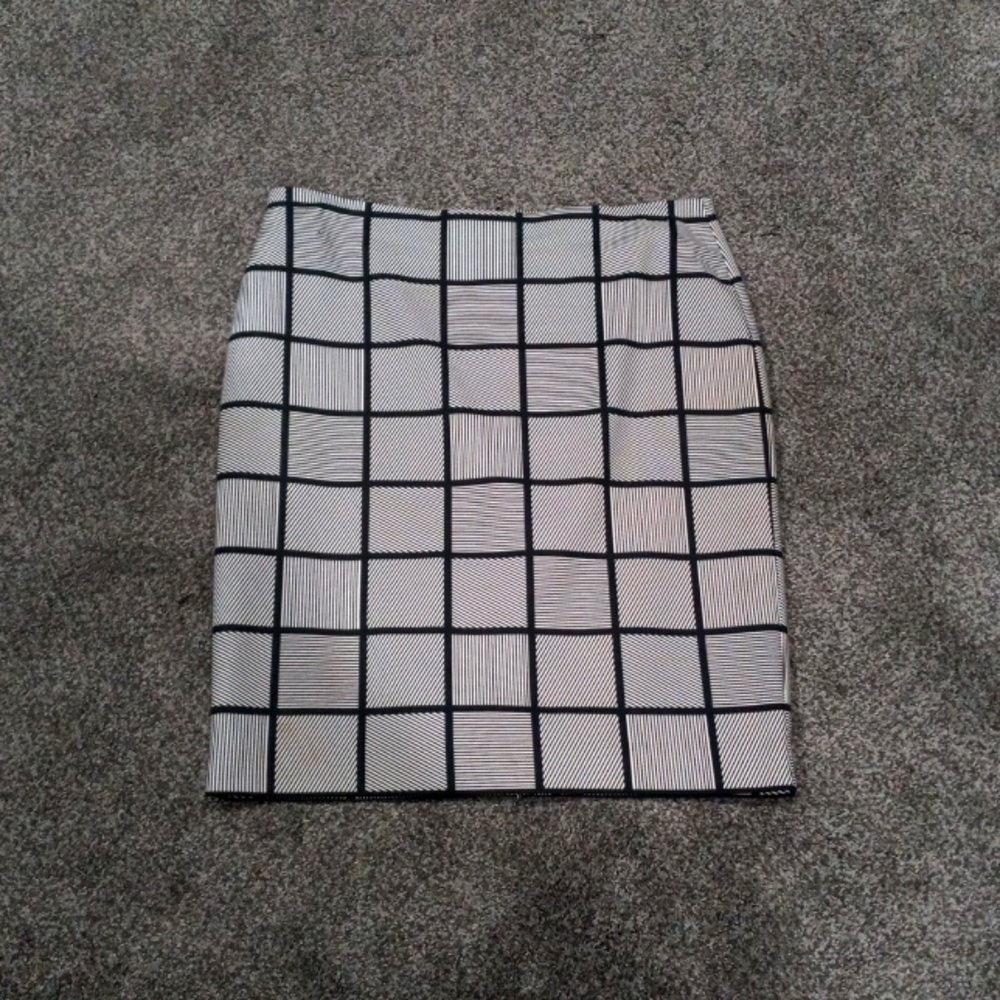 Ann Taylor Petite Black And White Checker Mini Skirt